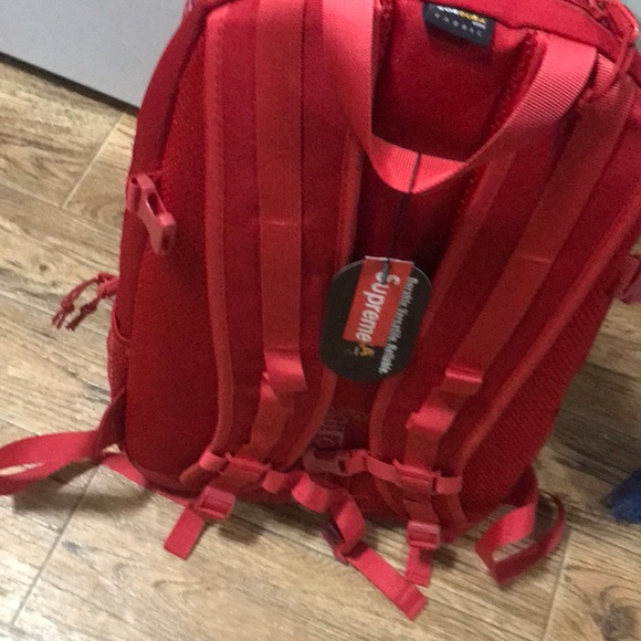 Supreme back pack - Picture 2 of 3